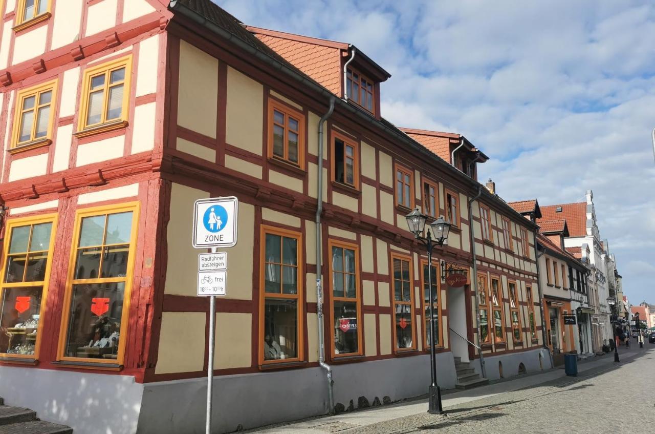 Hotel Waren-Alte Warener Zeitung Exterior photo